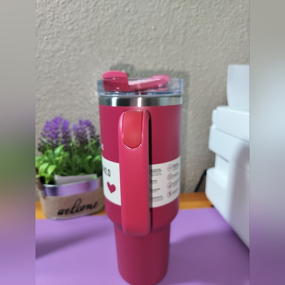 New Stanley cosmo pink target Valentín day quencher H2.0 tumbler 40oz/1.18L - Picture 6 of 11